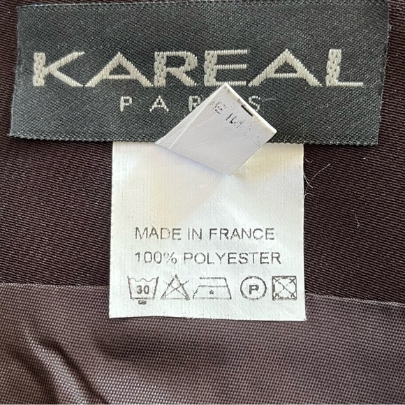 Vintage Kareal Paris Brown Pintucked Swing Skirt
Made in France Womens size 6 - Picture 10 of 13
